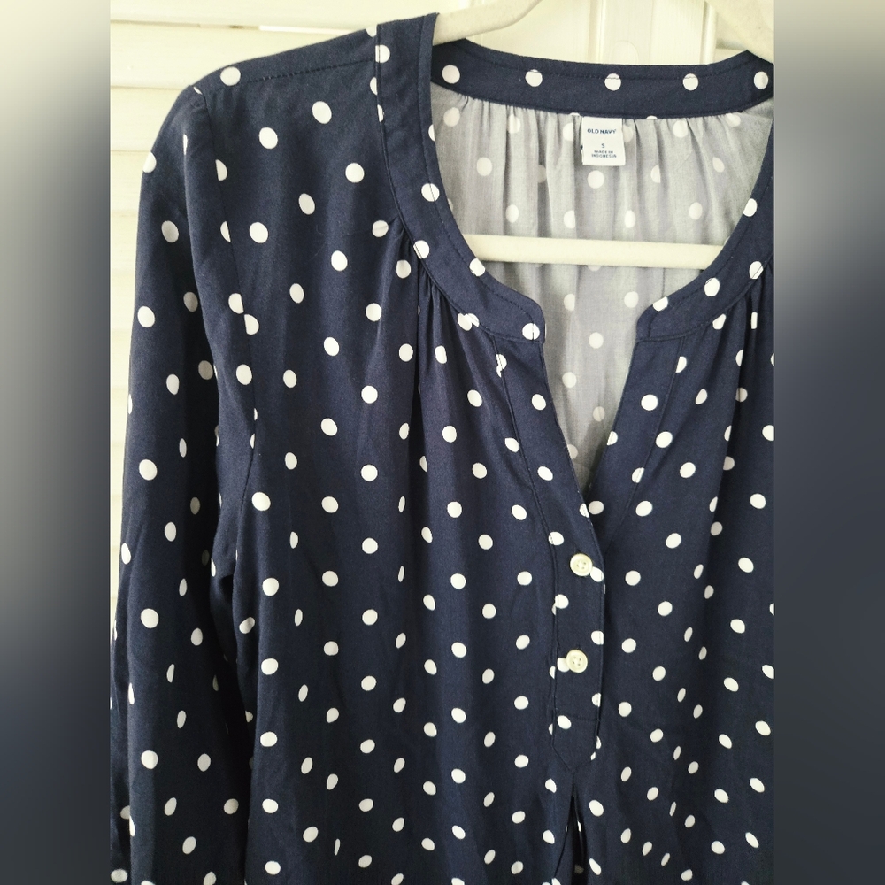 Old Navy Navy Polka Dot Popover Blouse XS NWT - Picture 3 of 9